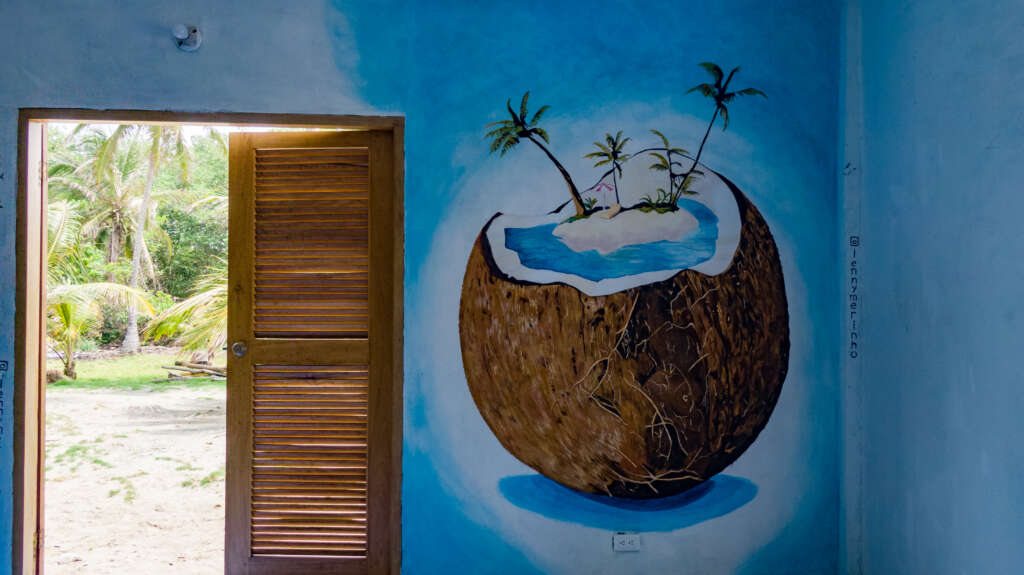 El kiosko de playa del Rainbow Hostel
