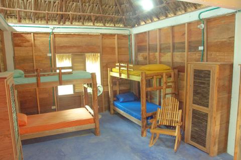 Dormitorio mixto: 4 camarotes, 8 camas, foto 3